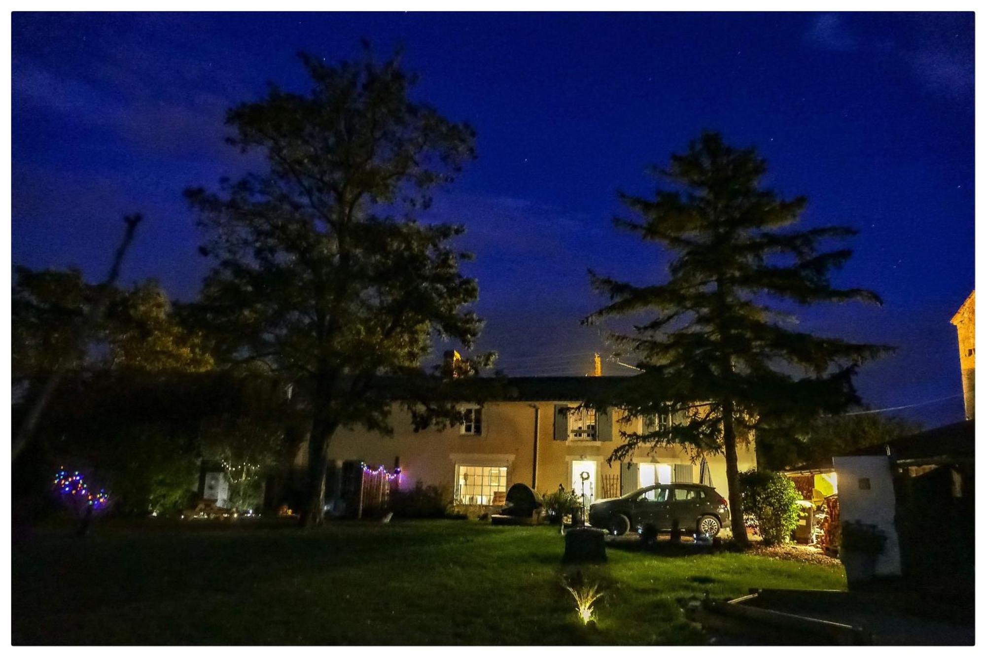 The Blue Lotus Gite And Spa Le Langon Bagian luar foto